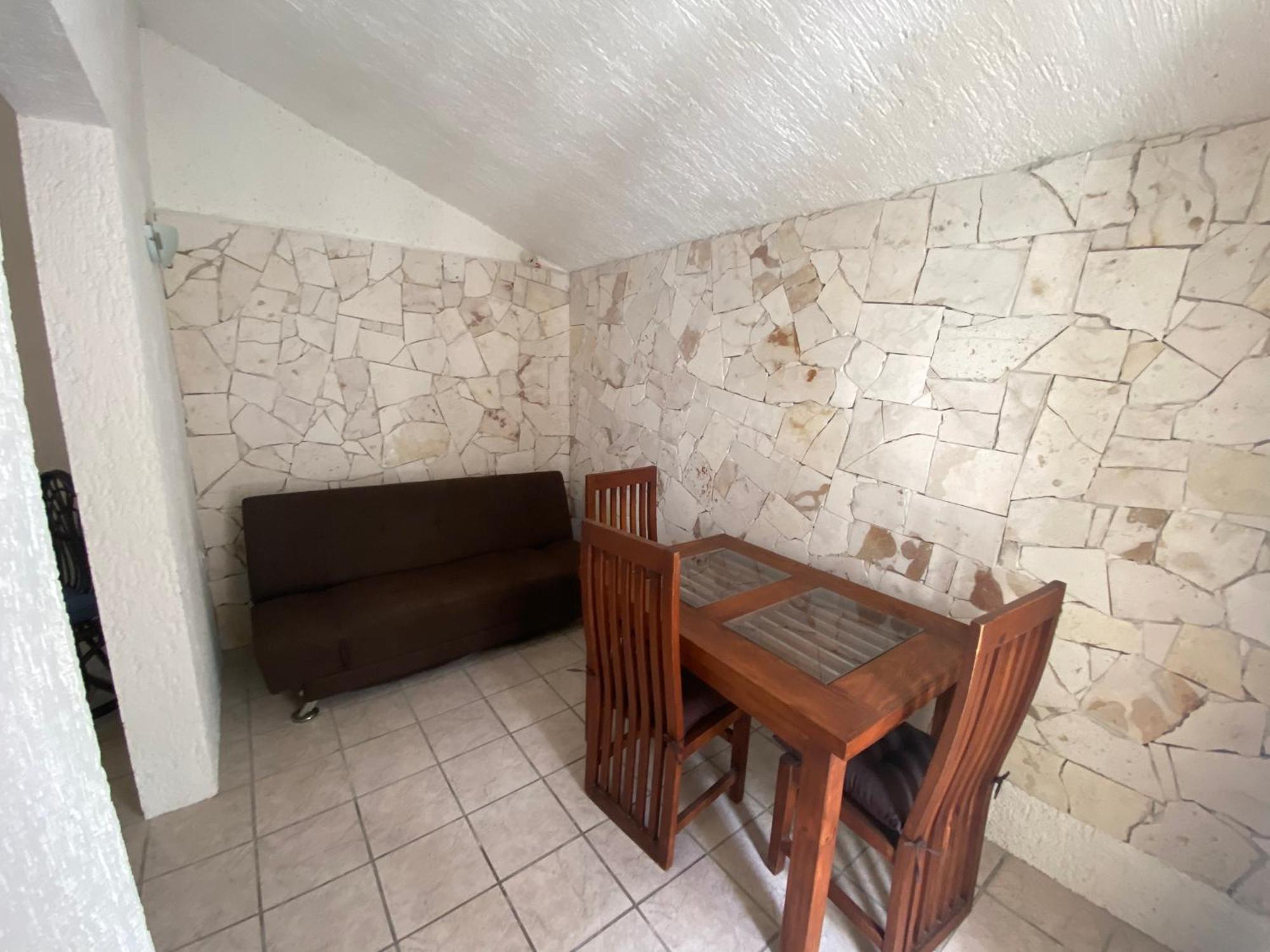 Casa de hóspedes Caribo 2*